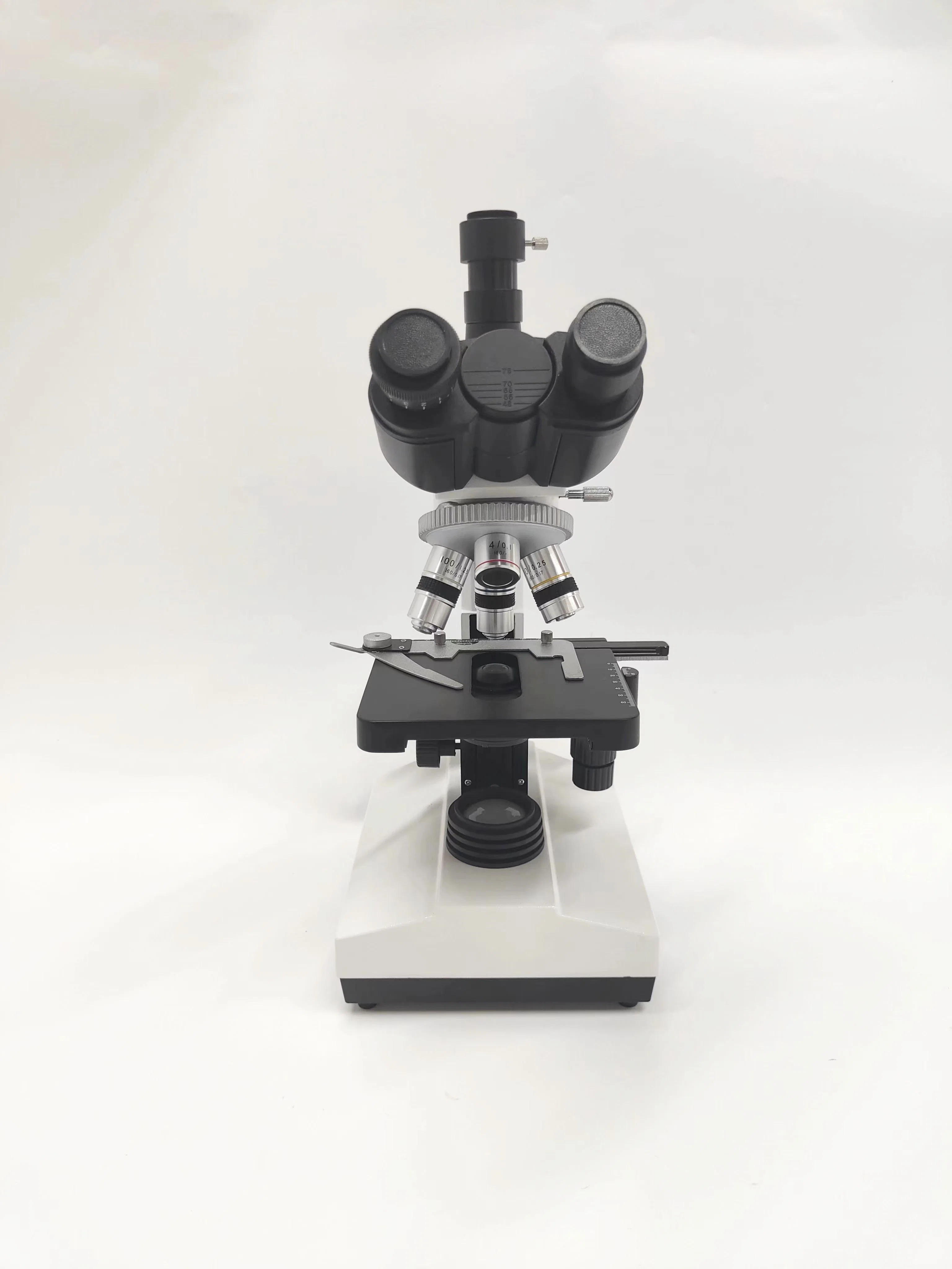 Instrumento óptico microscópio biológico com cabeça trinocular - 107sm