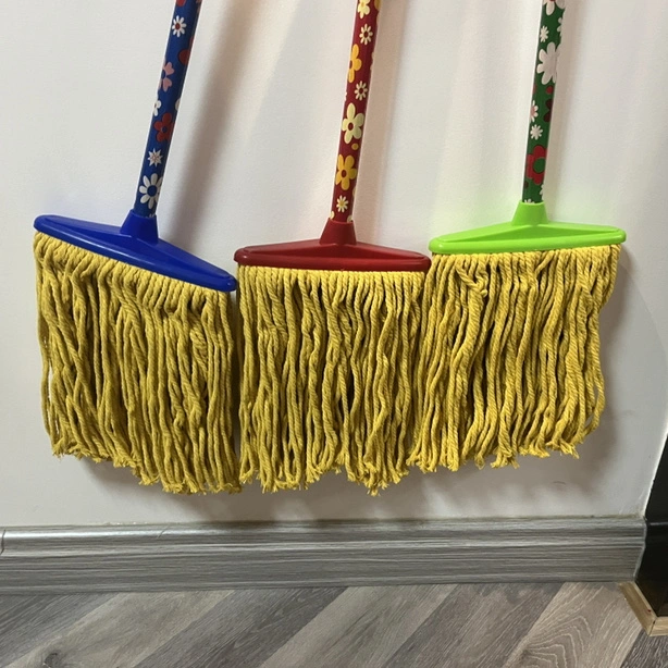 Comercio al por mayor mano libre dobles caras Piso Mop con mango de acero plegable PVA Sponge Mop