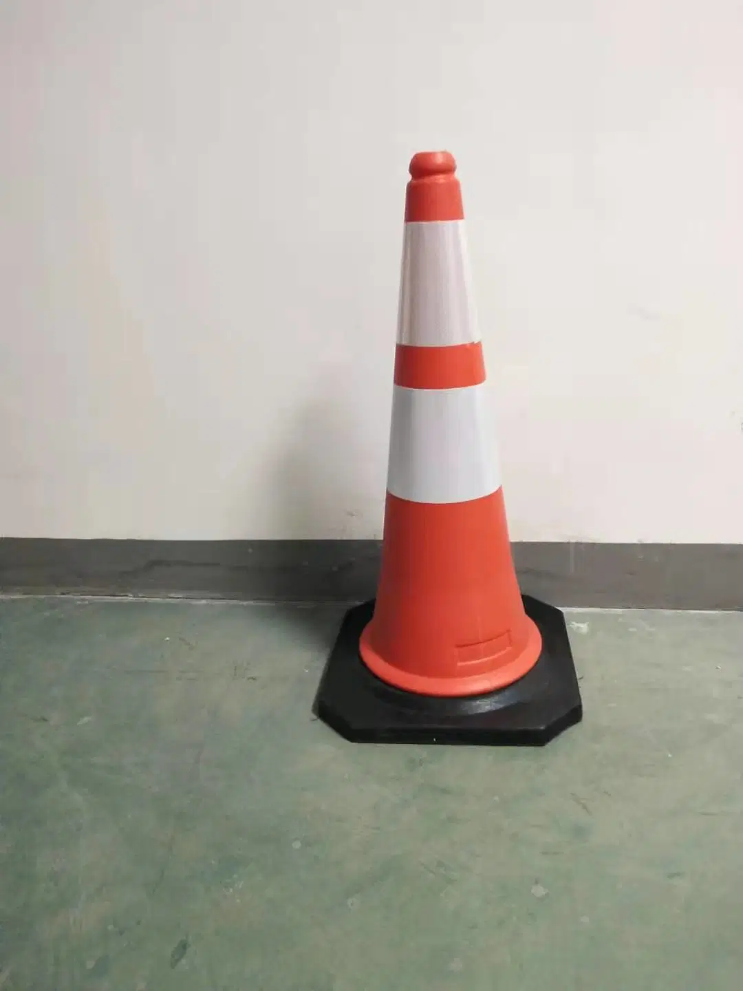 1 Meter PE Construction Road Cones Rubber Base Plastic Traffic Cones