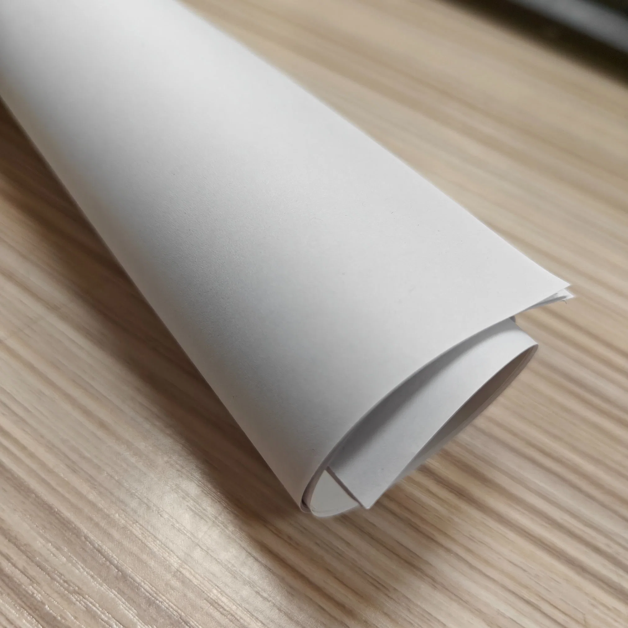 68g/m² tamaño A4 papel offset la impresión de oficina en rollos de Jumbo