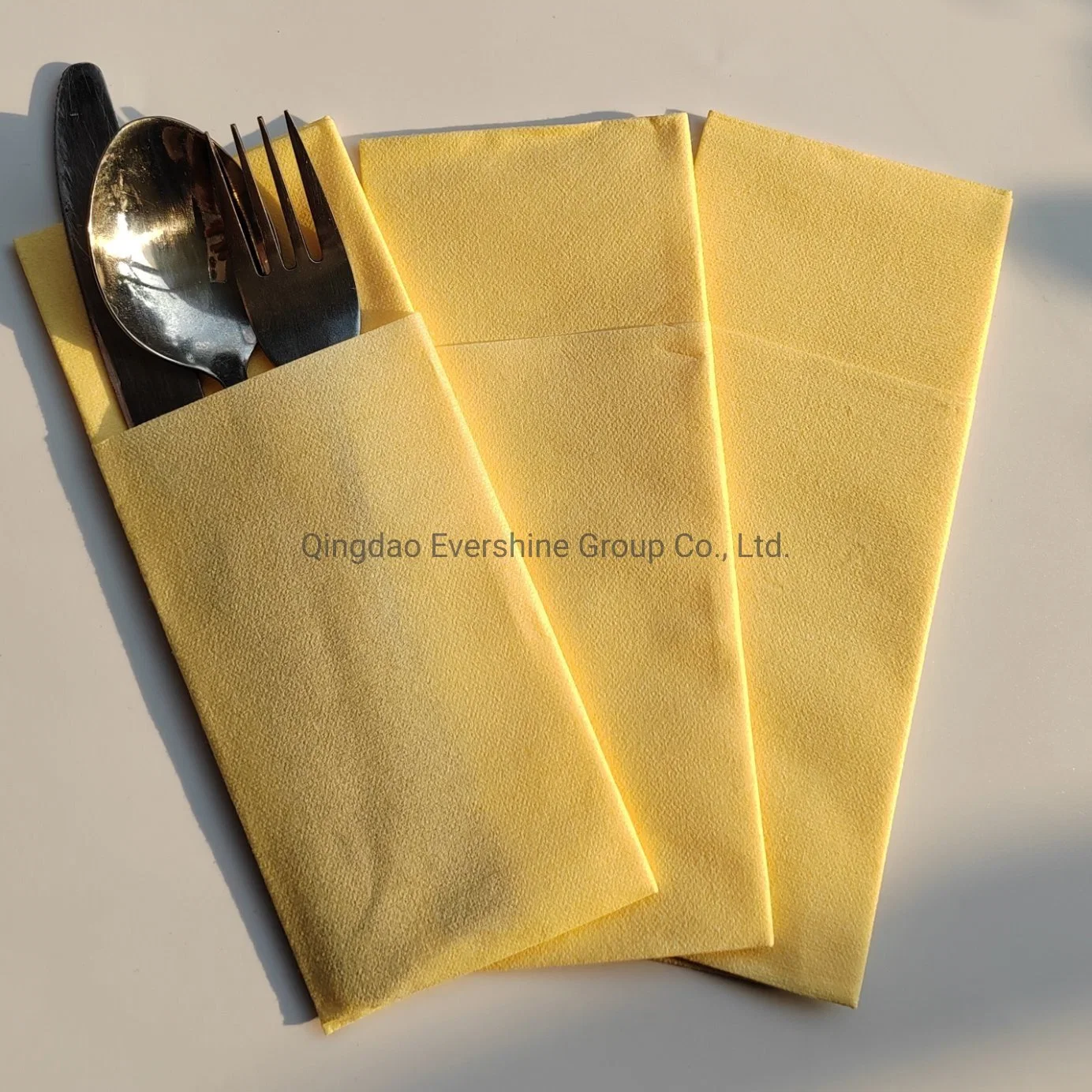 Disposable Luxurious Tissue Party Airlaid Paper Cocktail Dinner Napkins for Home Decoration