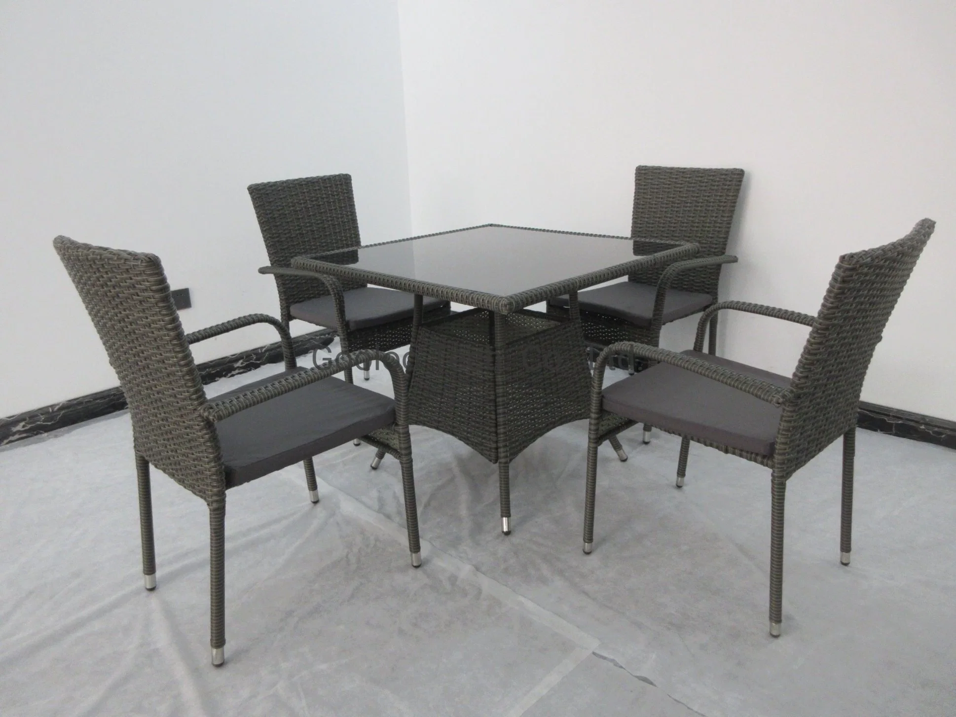 Wholesale/Supplier Single Style PE Rattan Table and Chair Outdoor Furniture