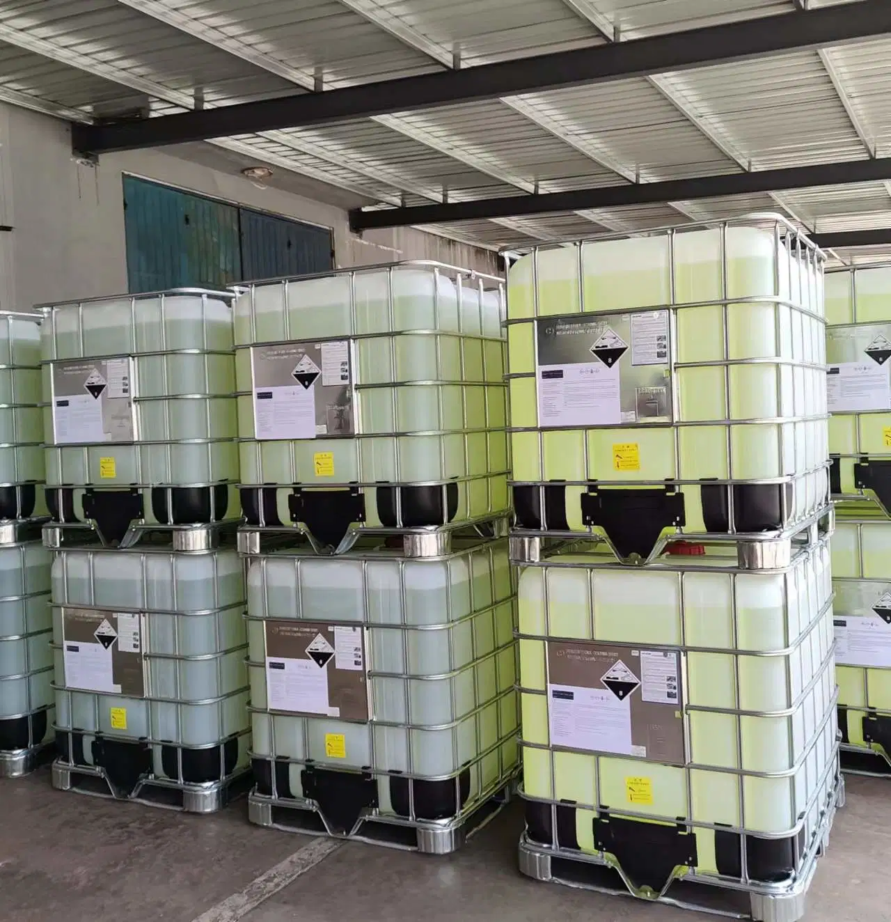 30pct Sodium Chlorite Liquid IBC Tank Packing CAS No 7758-19-2 for Water Treatment Industrial Use