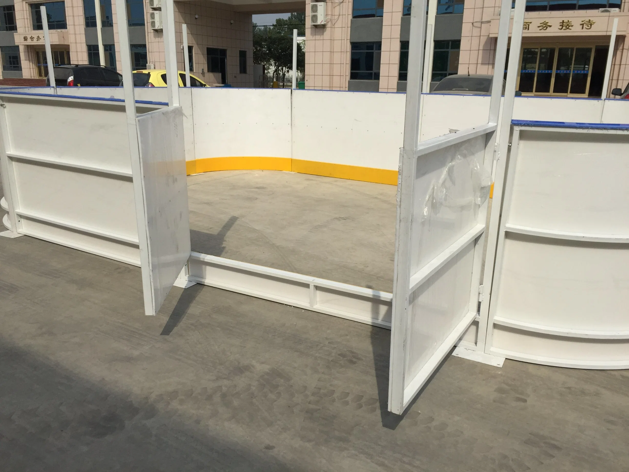 Professionally Customize Ice Hockey Wall Aluminium/Steel Frame UV Polyethylene