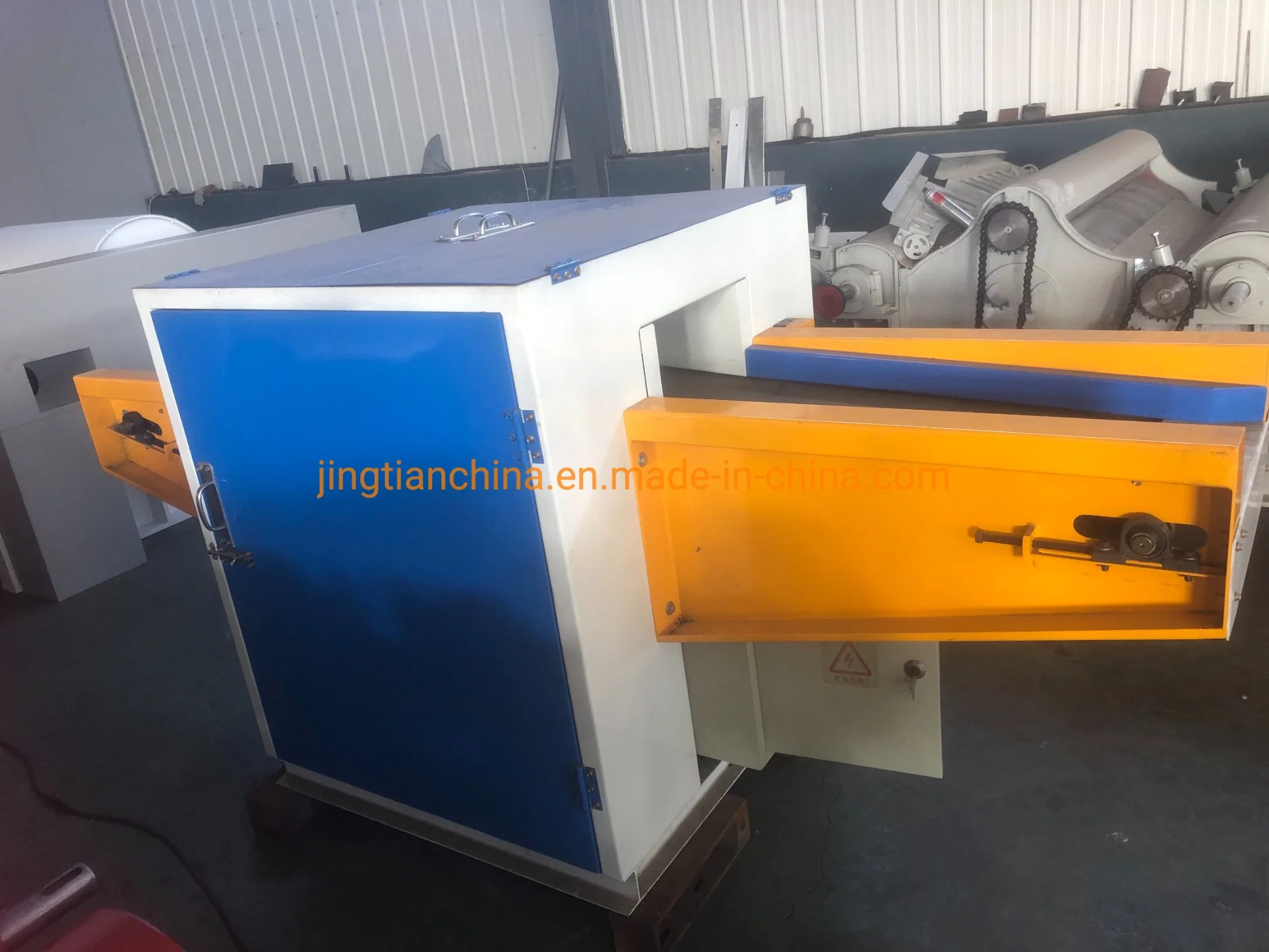 Automatic Fabric Materials Cutting Machine