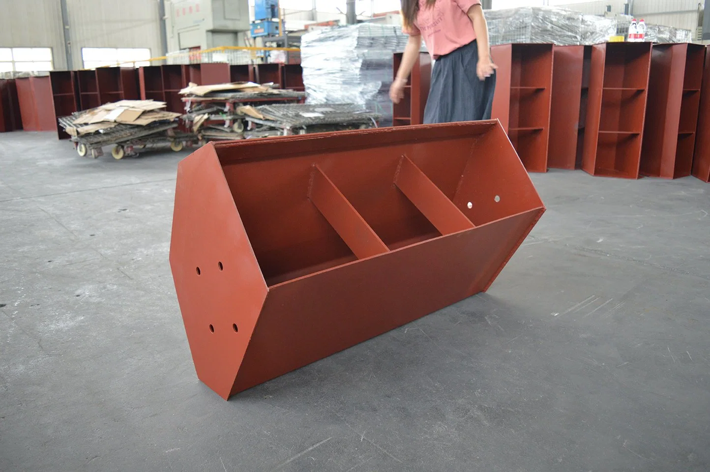 Customized Welded Steel Concrete Hopper with Coating