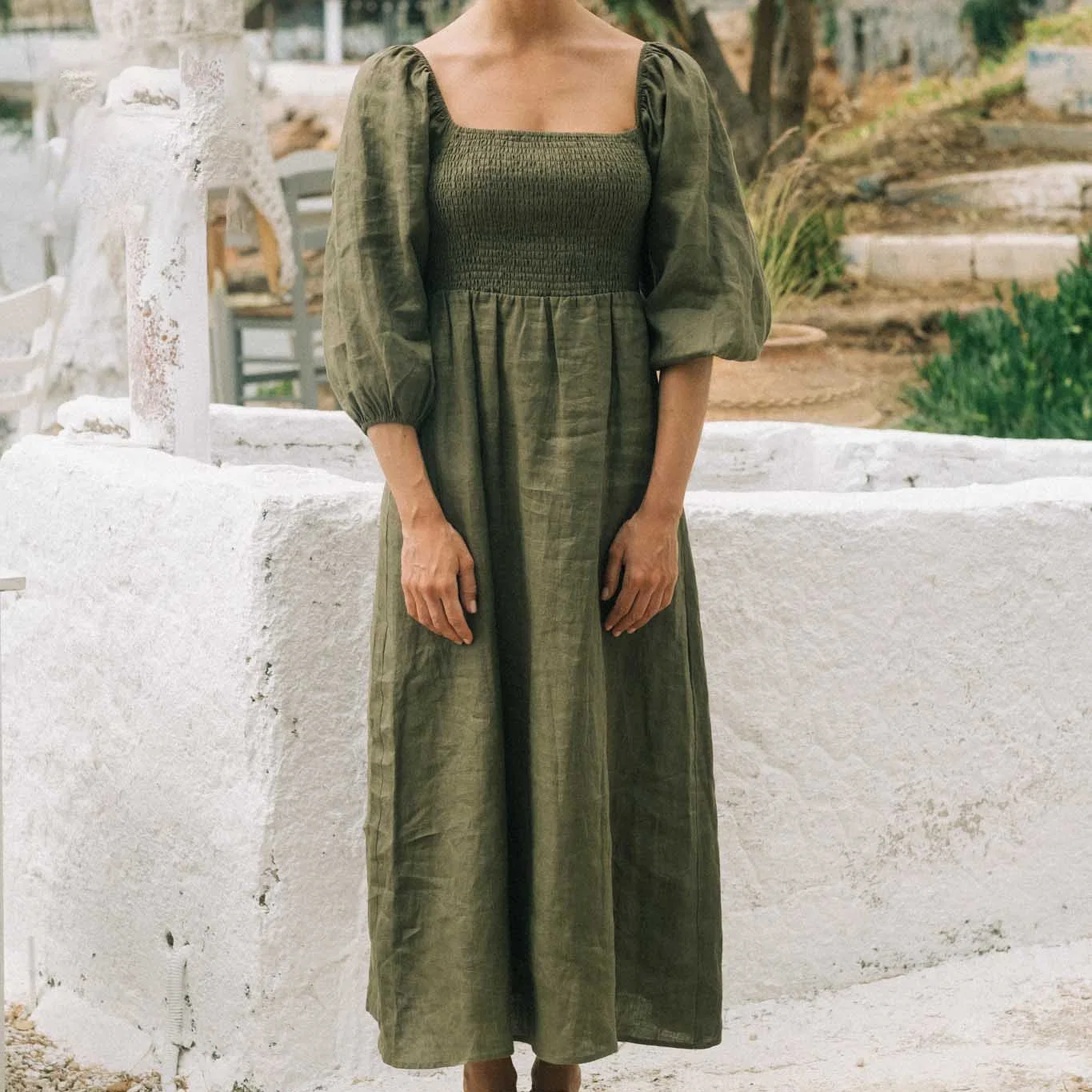 Le linge de vêtements pour femmes occasionnel bulle à collet carré manchon robe longue des femmes évasée