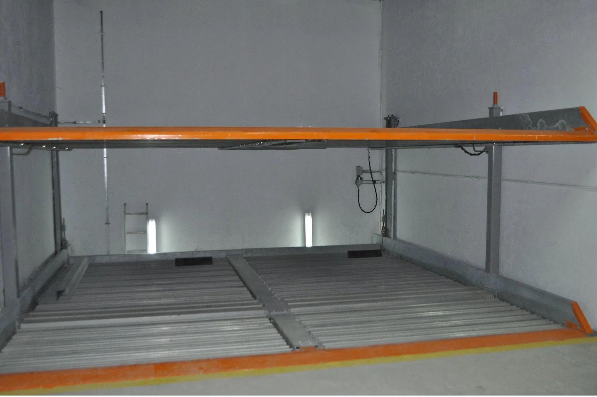 CE Certified Vertical Garage Parking Hydraulic Underground Car Car Elevator