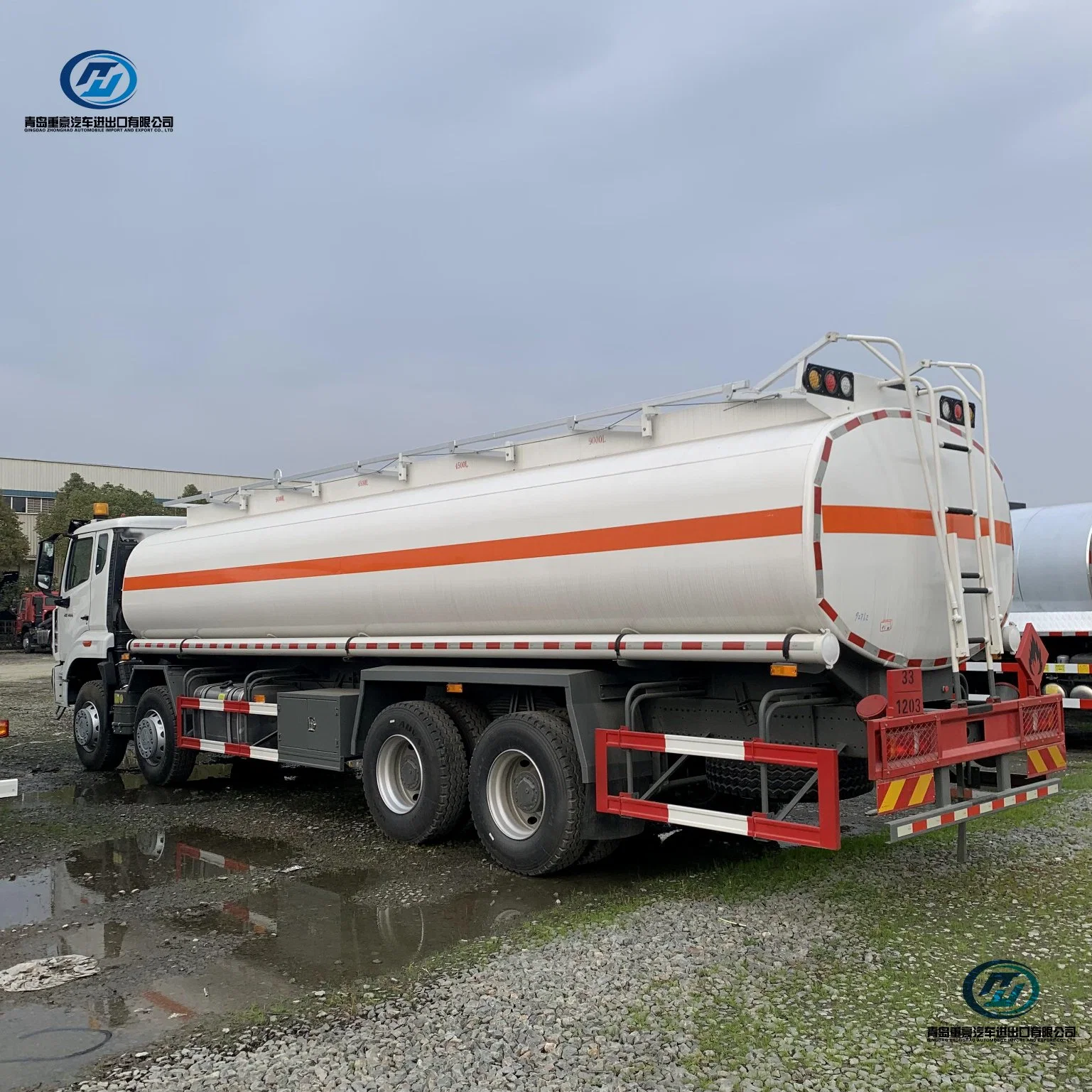 Sinotruk HOWO N tractor pesado ligero Dumper cargo Mezclador de hormigón Dispensador de agua 4X2 6X4 8X4 suministro de combustible combustible combustible de gasolina de chorro Tanque de aceite Diesel camión cisterna