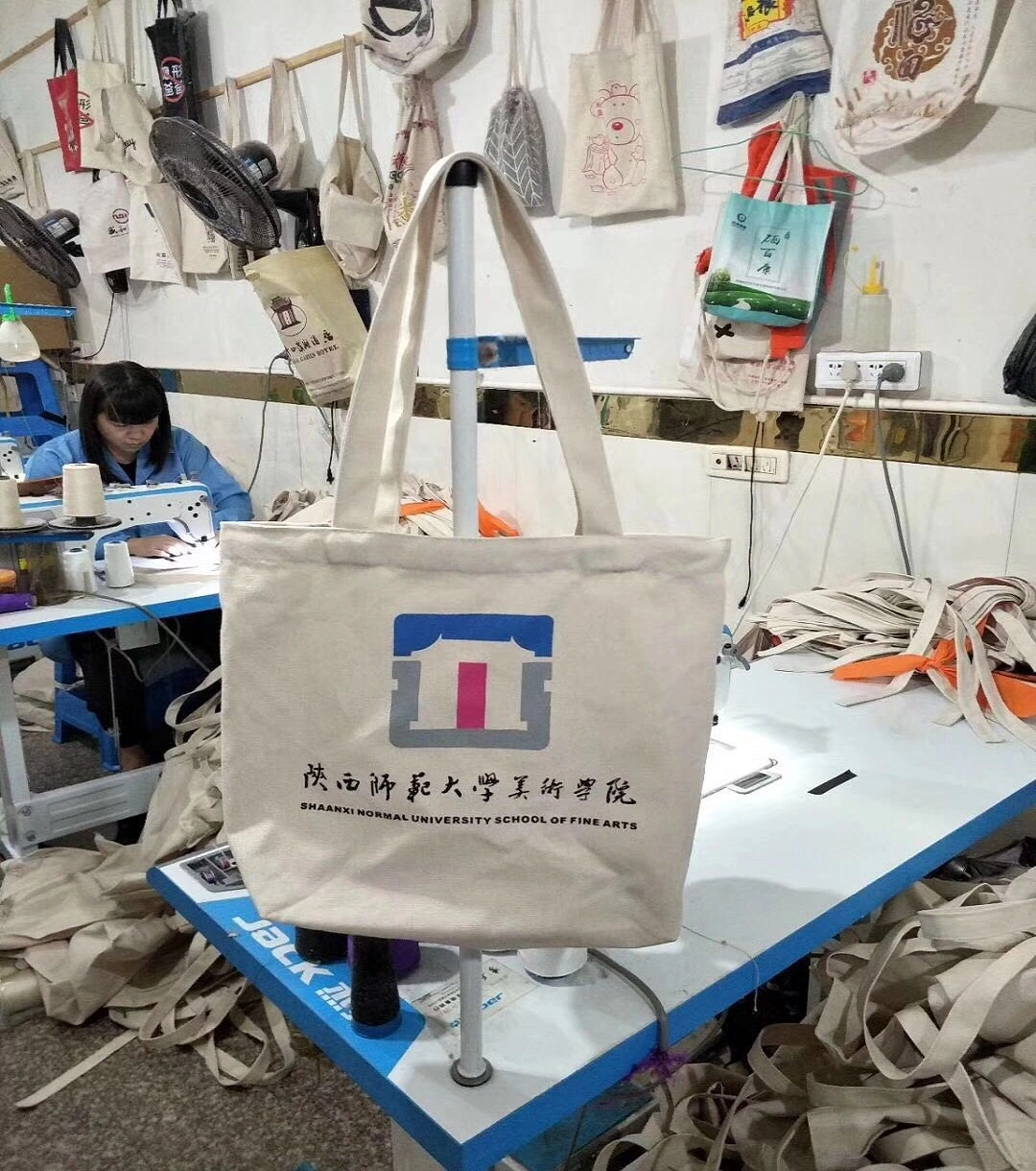 Promoción profesional Publicidad Canvas Bolsa de mano personalizada Bolsas de compra de algodón Con logotipos para promoción