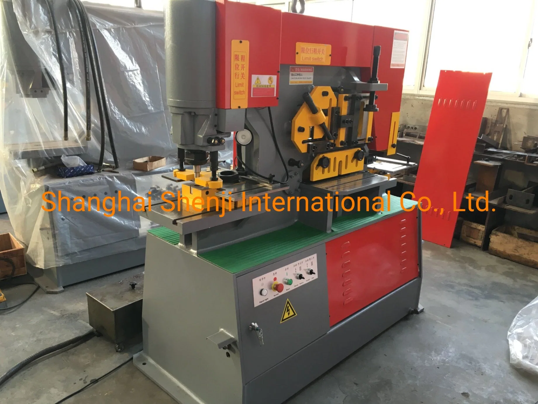 Q35y-40 Iron Worker Punching & Shearing Machine