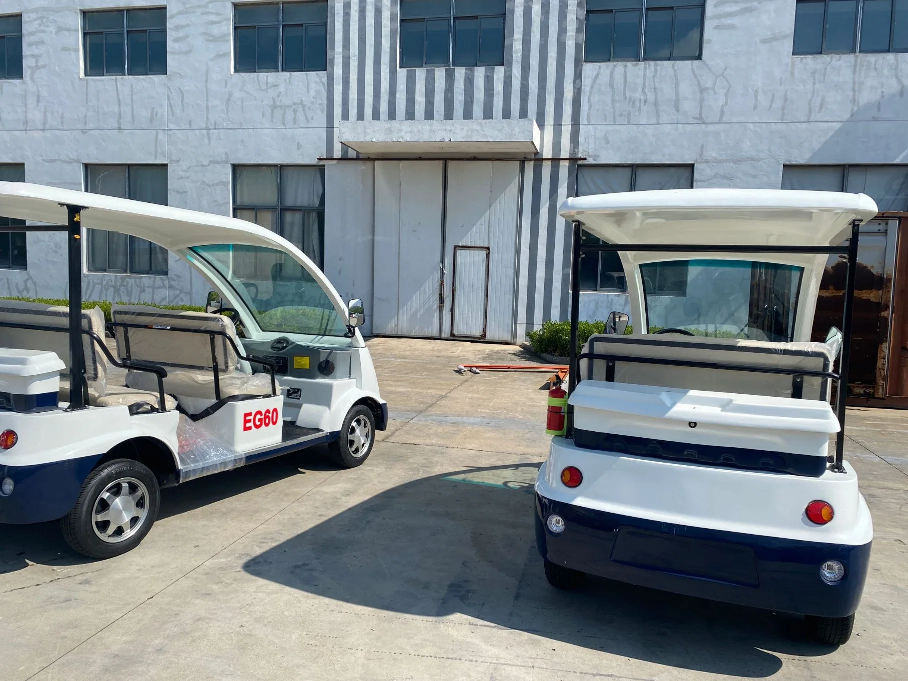 Parque de diversões tractor eléctrico para carros de turismo eléctricos