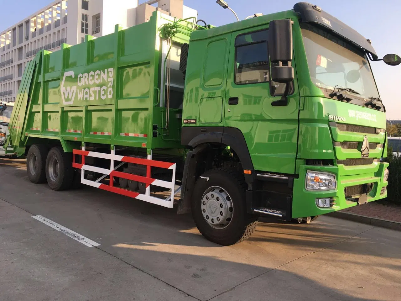 Best Price for Sinotruk HOWO Refuse Truck