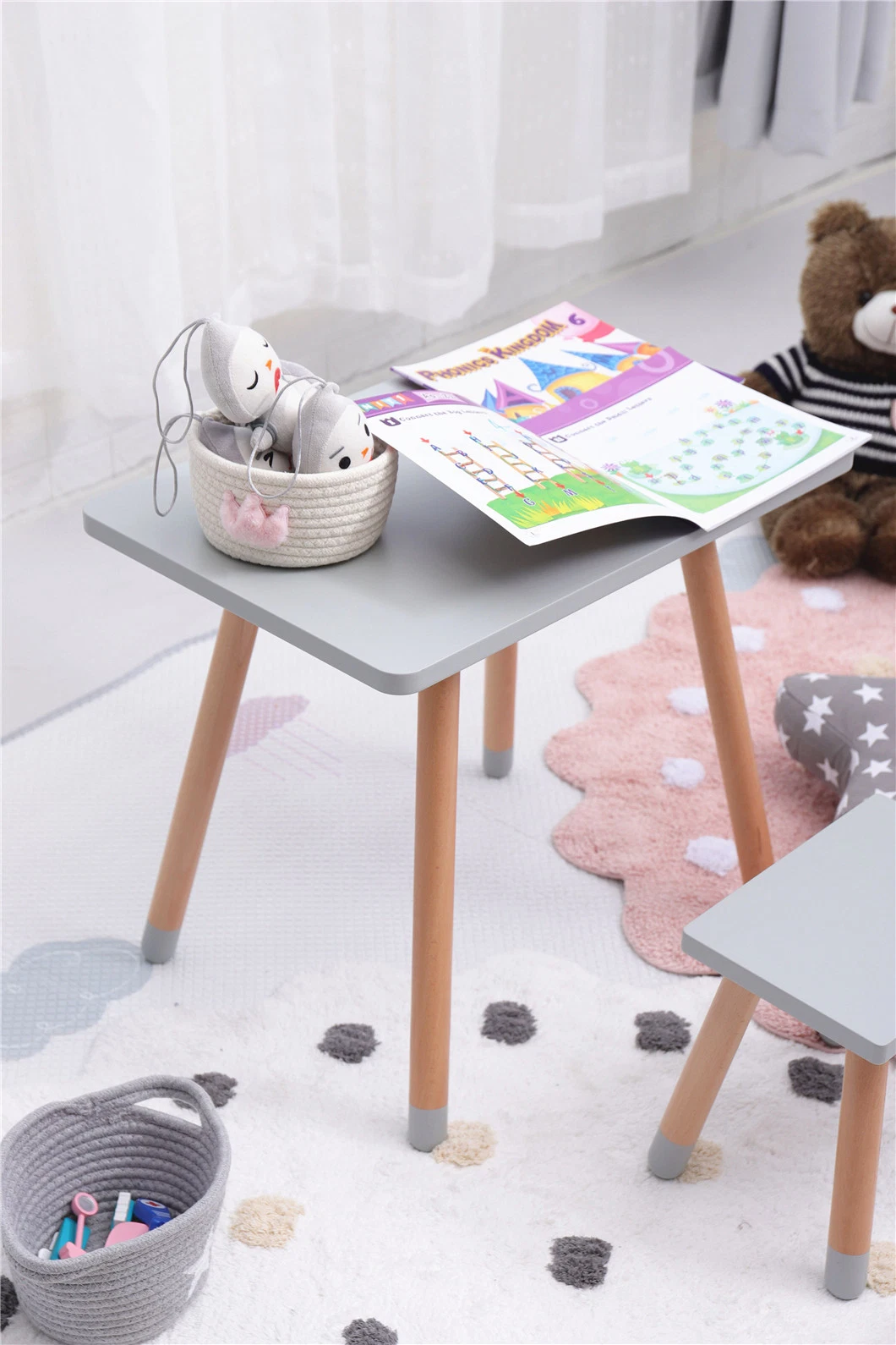 High Quality Wooden Kids Reading Square Table and Chair Set Preschool Furniture