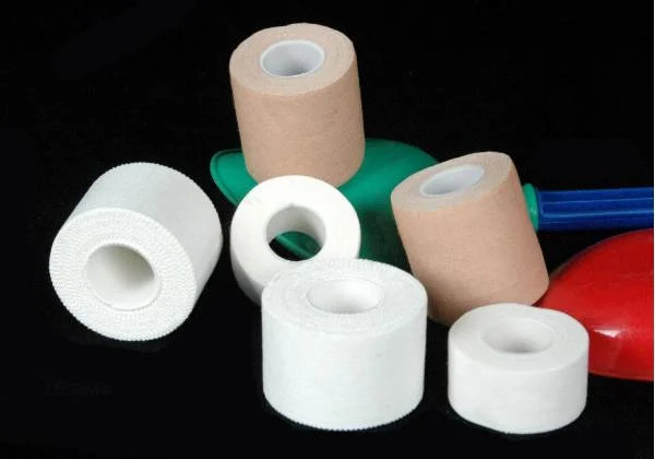 Waterproof Silk Cloth with Zinc Oxide Adhesive Plaster for Clinical Departments