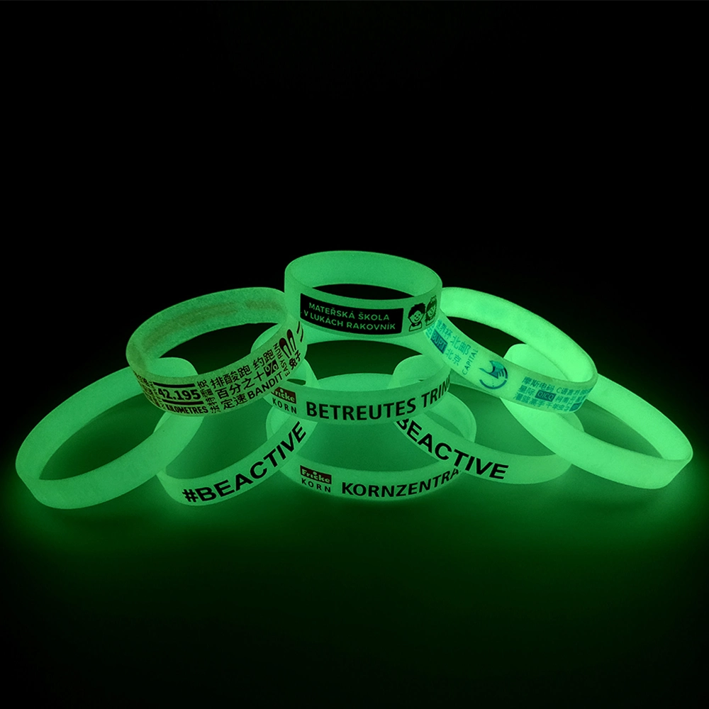 Promotional Customized Rfidbulk Black Beads Blue Watch USB Tag Basketball Bands Luminous Wrist Band Silicone Glow in The Dark Wristband