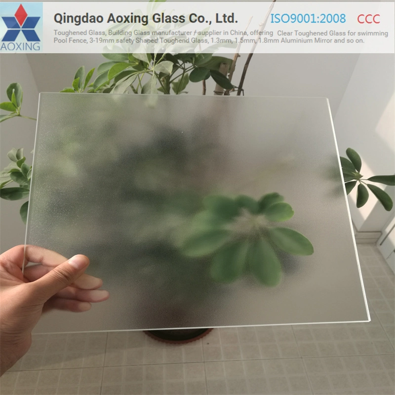 2mm/2.8mm/3.2mm Super Clear Tempered Photovaltaic/Photothermal Solar Glass with Ar Code