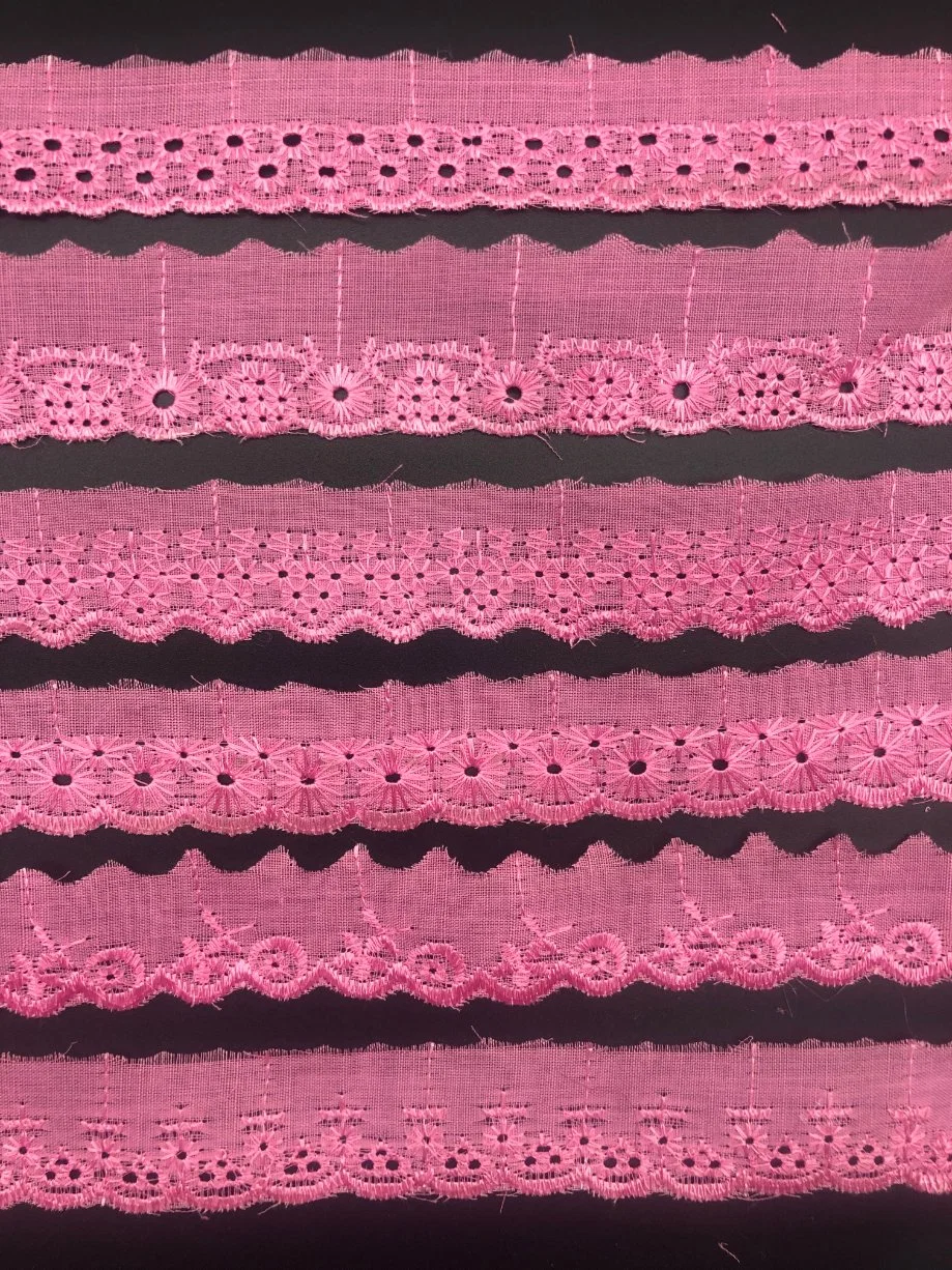 China Lace Factory Neues Design Blumenmuster Stickerei Tc Spitze Brautöse Polyester Spitze Stoff Textil Spitze für Bekleidungszubehör