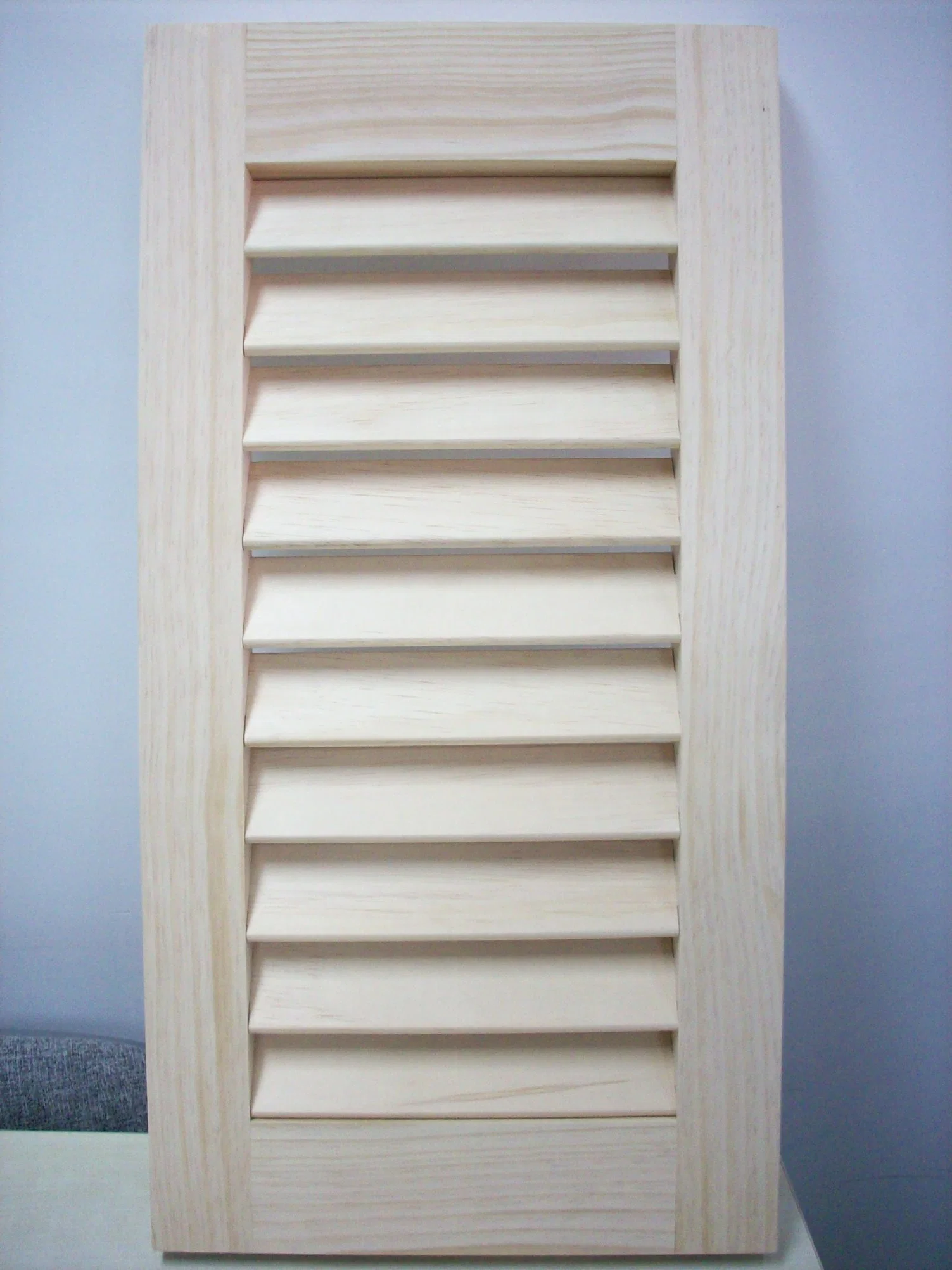 CE Plantation Wood Shutters (louver door)