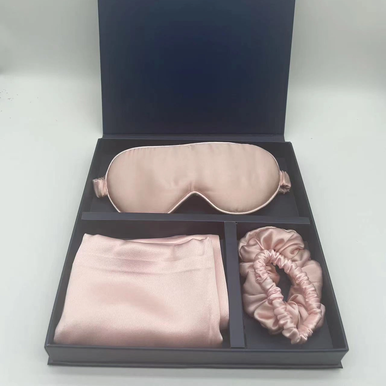 Hot Sale Pupular Breathable Silk Gift Set Box Package Silk Eye Sleepmask