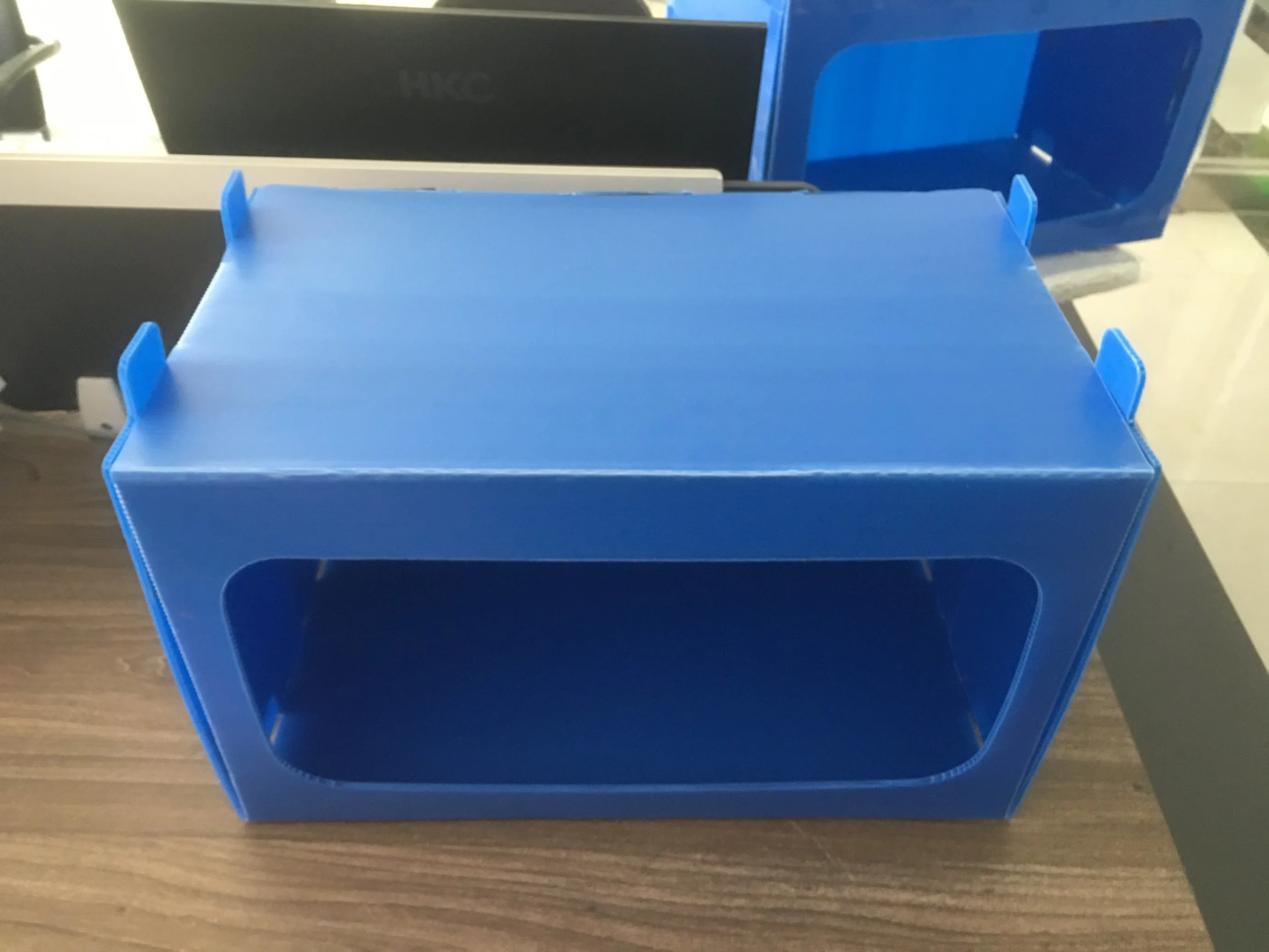 Light-Weight Damp-Proof Plastic Hollow Board Container PP Corrugated Storage Boxes