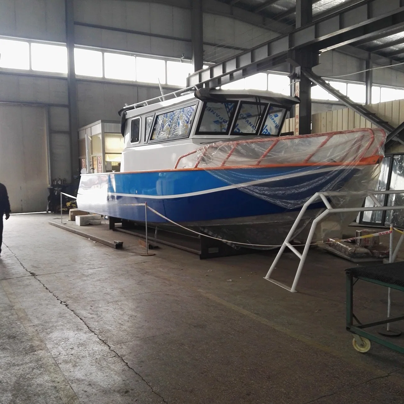 Professional Aluminum Fishing Boat 9.6m Cuddy Cabin Outboard Forwardroof Boat From Allheart Marine