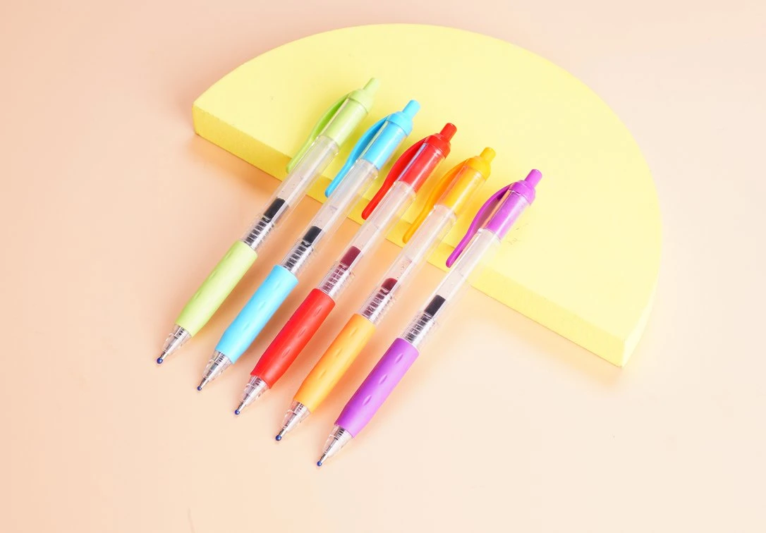 L'école Snowhite rt d'alimentation de logo de plume de gel de stylo à pointe fine d'encre à séchage rapide, un assortiment de stylo de couleur de 0,7 mm