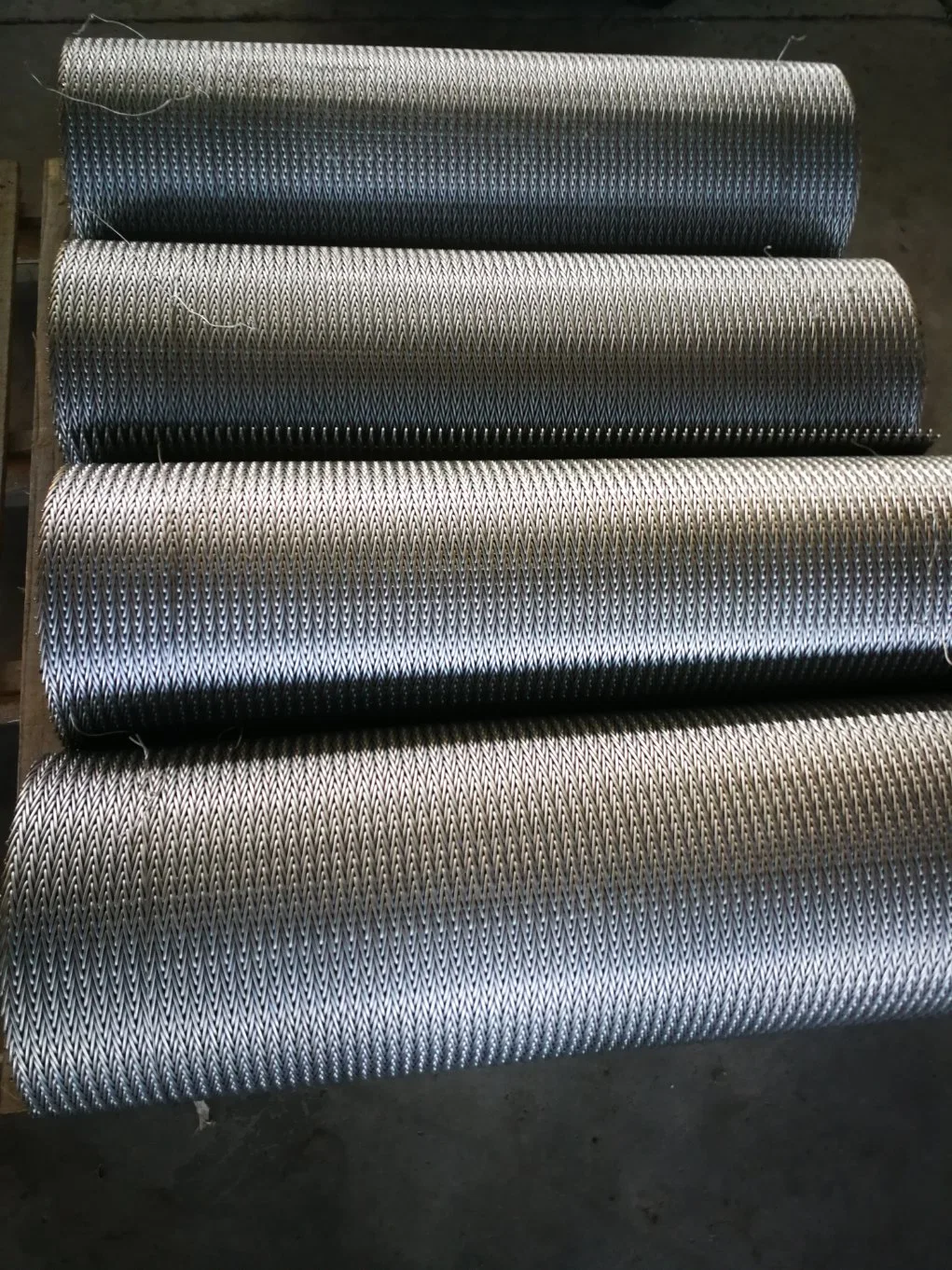 Stainless Galvanized Steel Industrial Wire Mesh for Heat Treatment Rope Woven Annealed 316