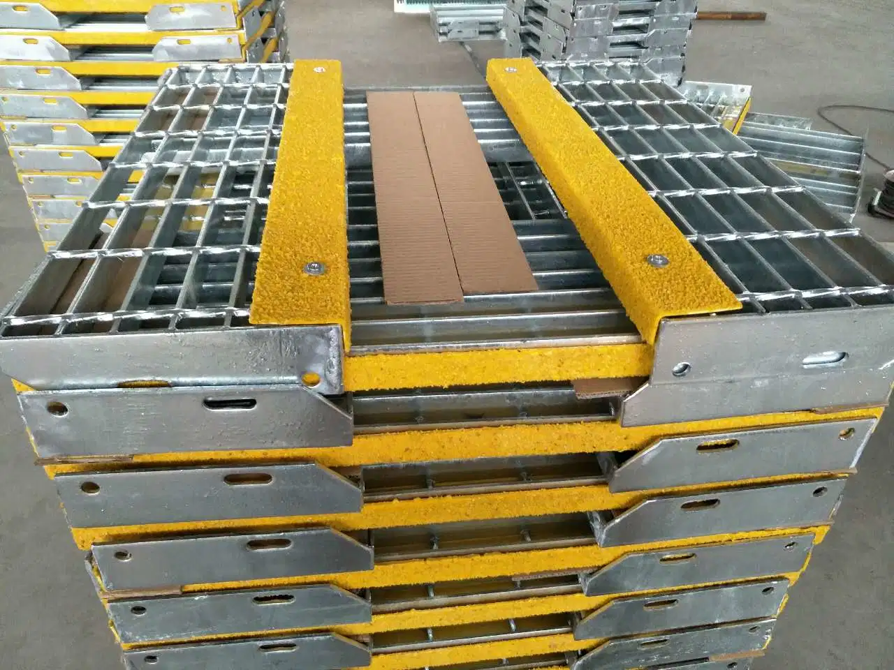 Steel Bar Grating Stair Treads w/ Defined Visible Nosings of 3 Types