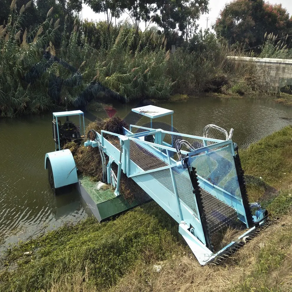 Manufacturer Floating Rubbish Collecting Boat Floating Weed Skimmer Harvester