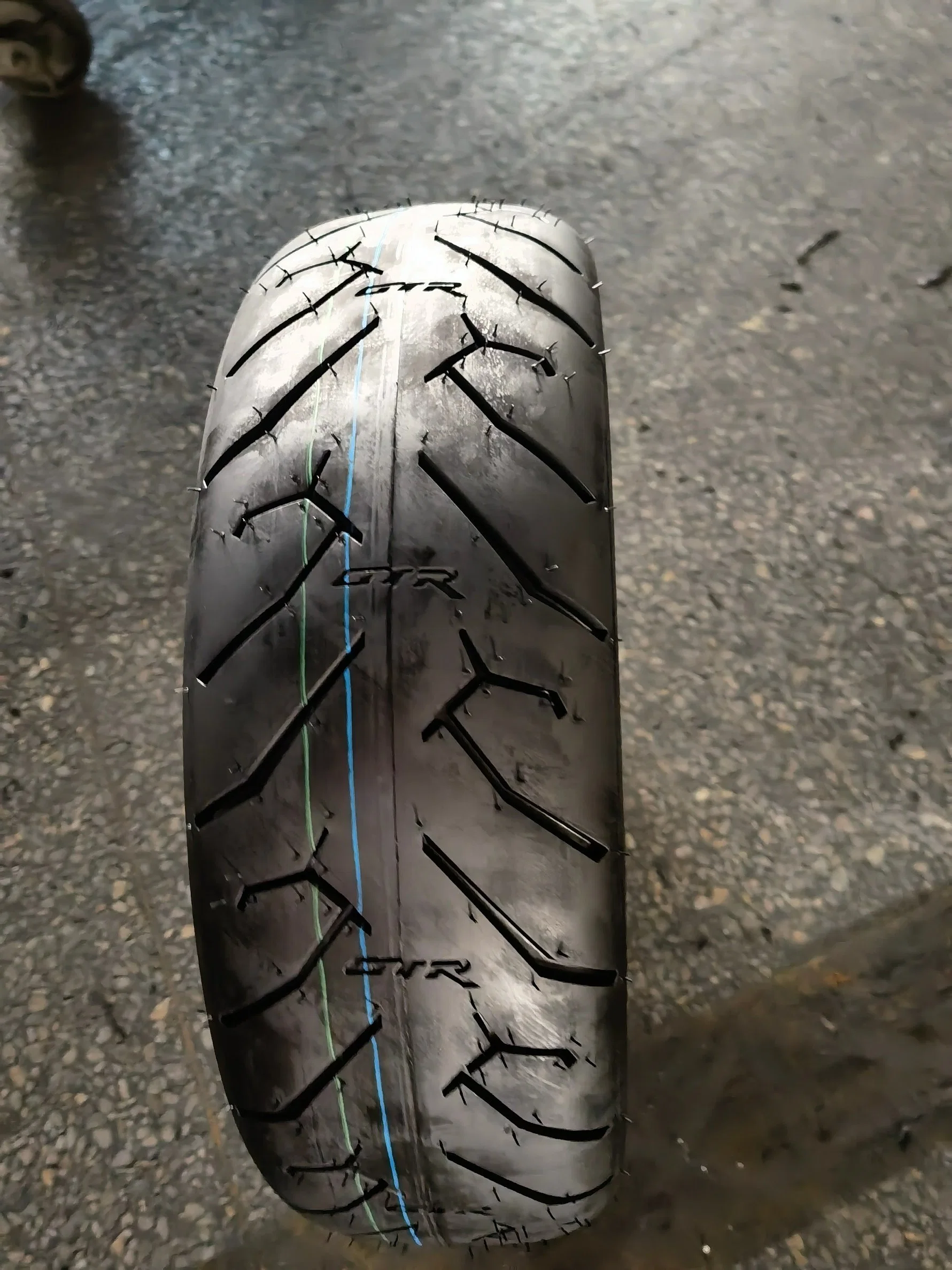 160/60-17 Motorcycle Tyre Tubeless Scooter Tyre