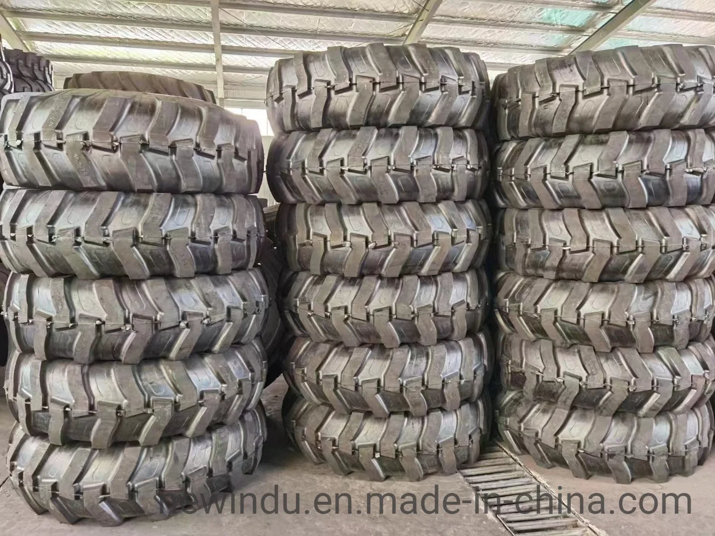 335/80R18 pneus de camiões Radial