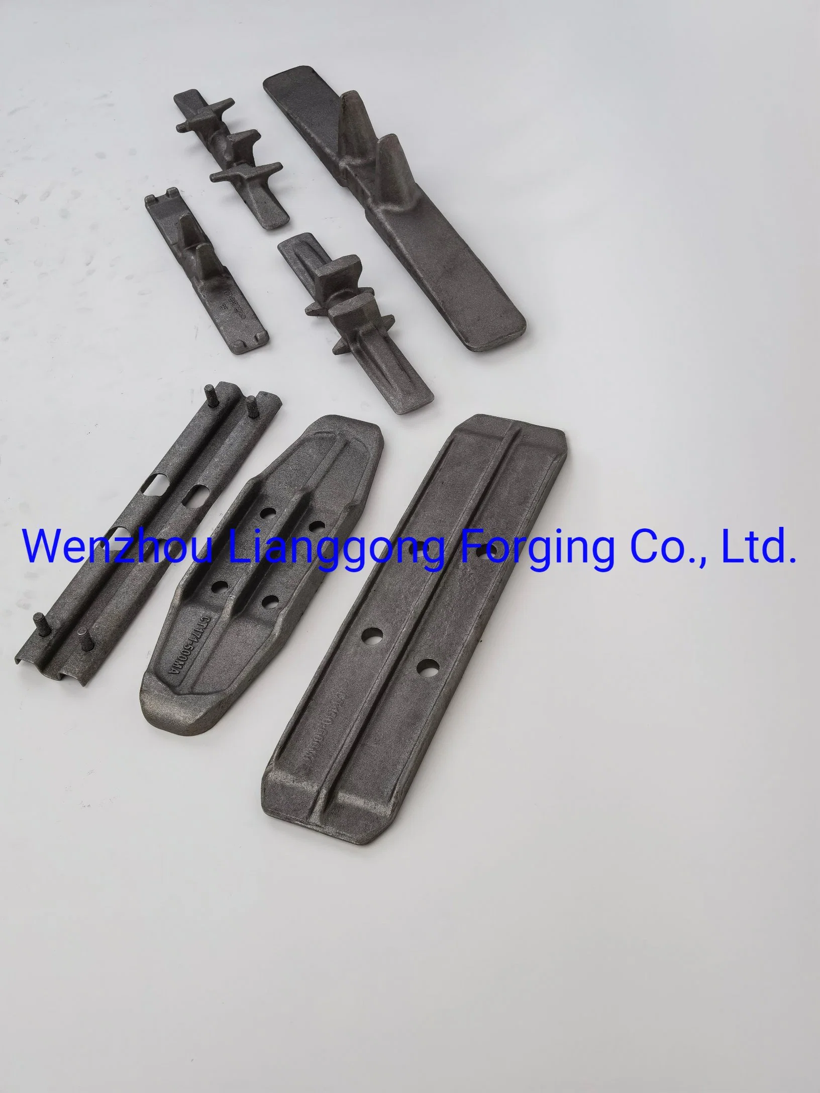 Custom Hot Die Carbon/Alloy/Aluminum/Stainless Steel Forging Part in Construction Machinery/Agricultural Machinery/Vehicle/Valve/Auto/Machinery Part