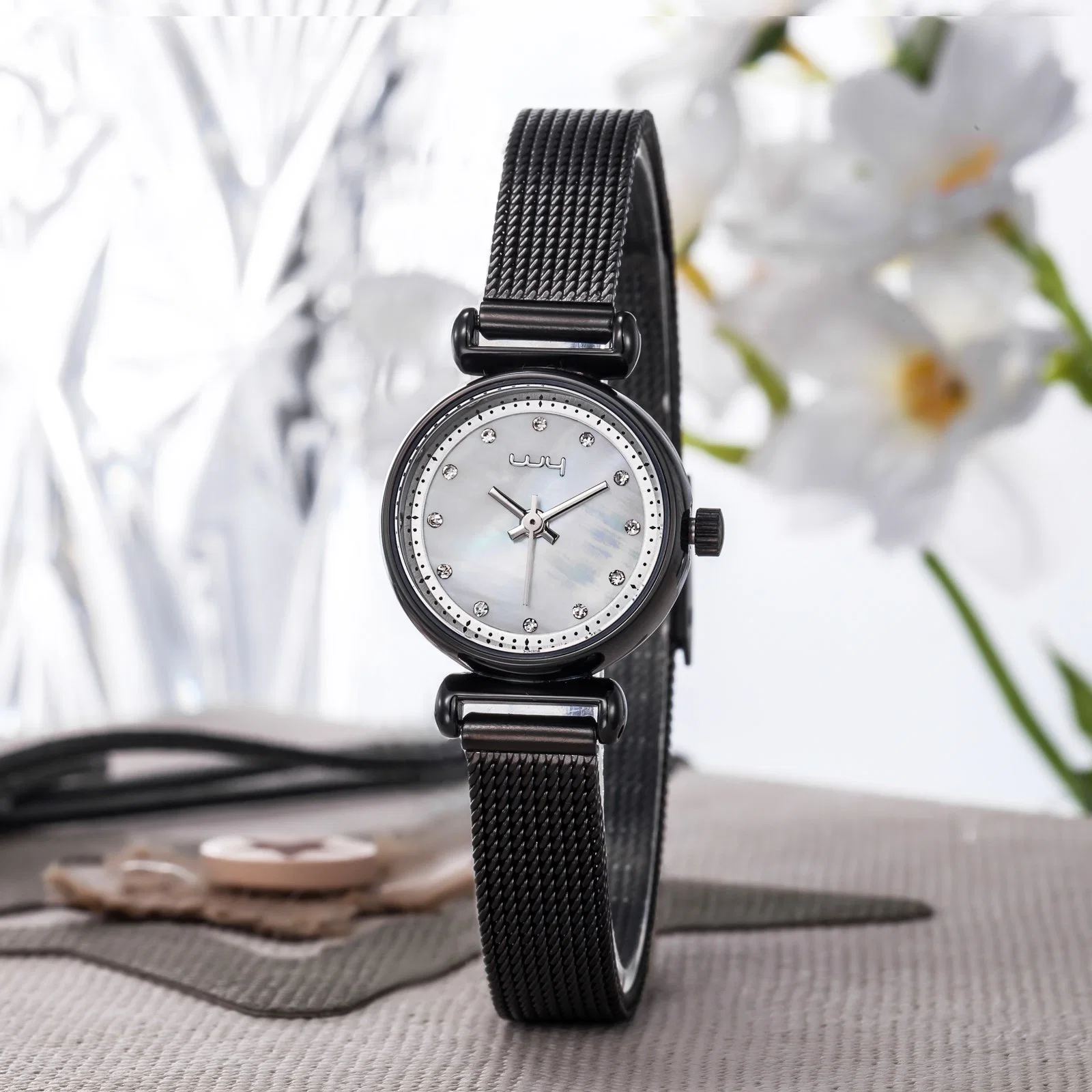 La moda de la banda de malla Sliver señoras reloj de pulsera de cuarzo resistente al agua WY-017