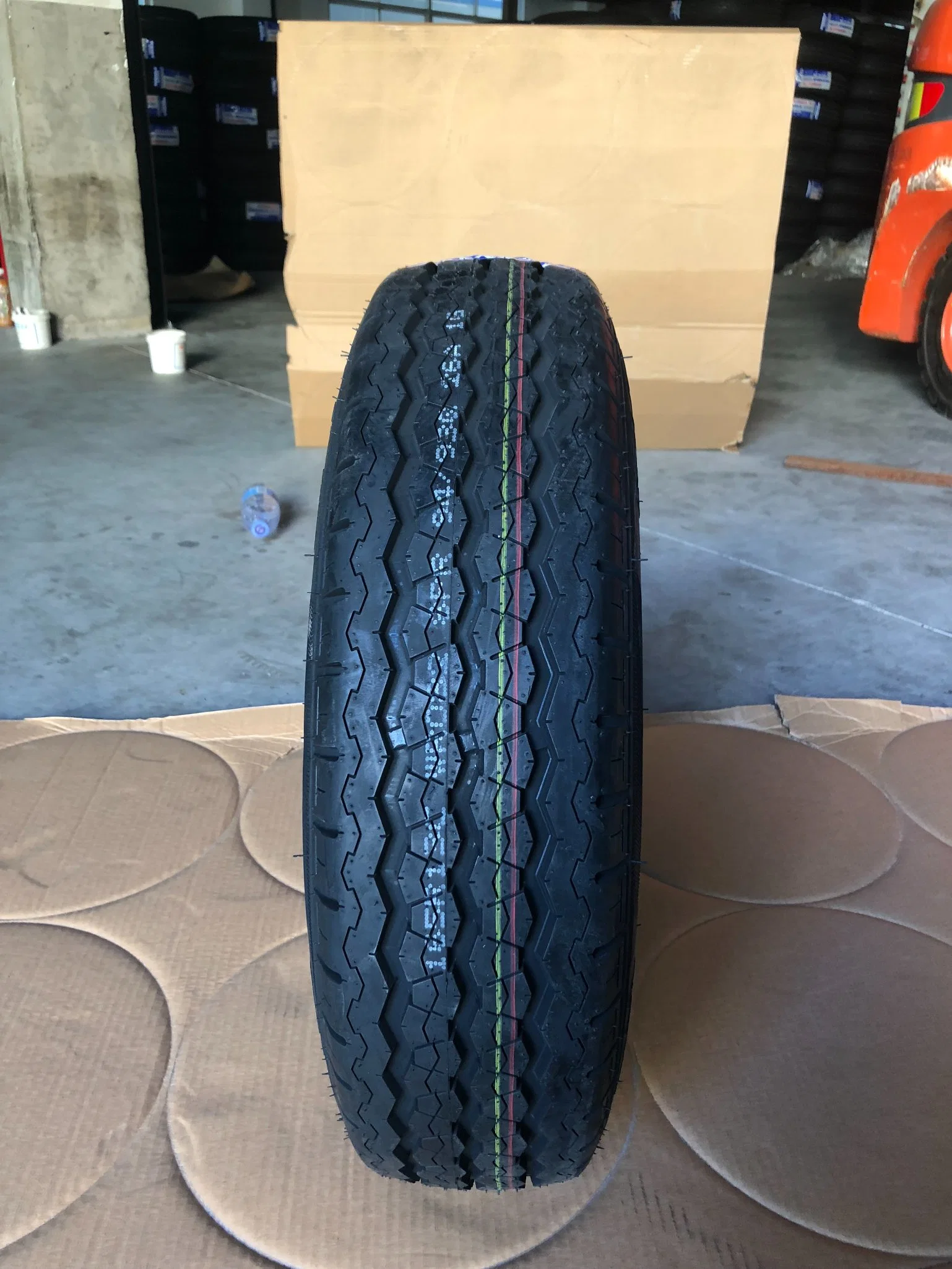 Europe Best Selling Trailer Wheels and Tires 165r13c E4 DOT Available