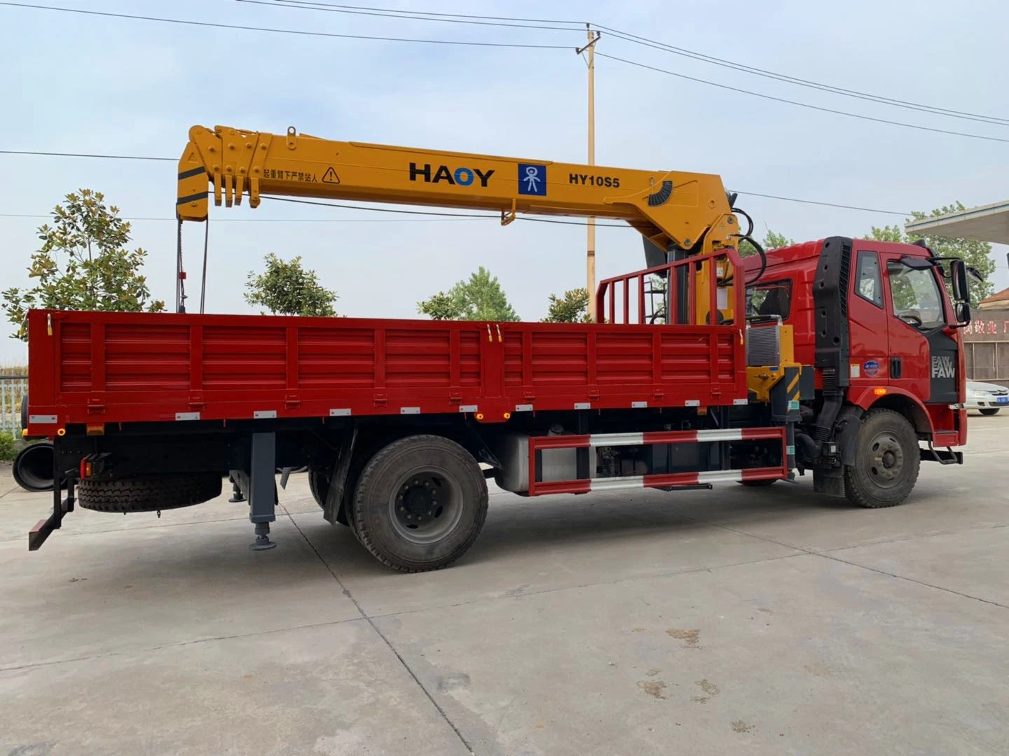 Hydraulic Truck Mounted Mobile 10t Straight Boom Telescopic Crane in Other Engineering & Construction Machinery