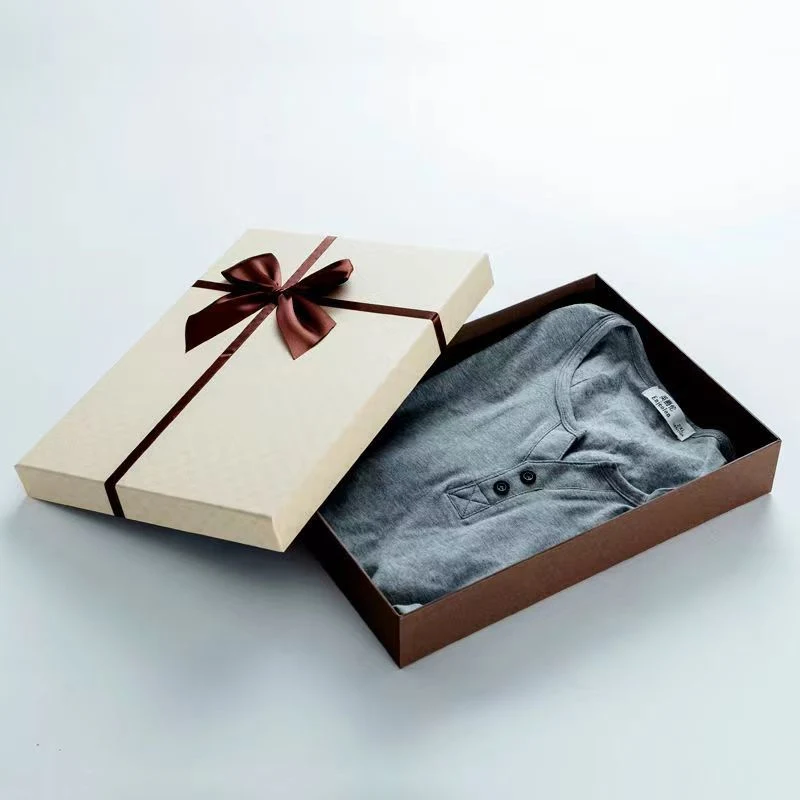 Shiny Paper Gift Box for Shirt/Scarf/Gloves Packaging with Custom Size