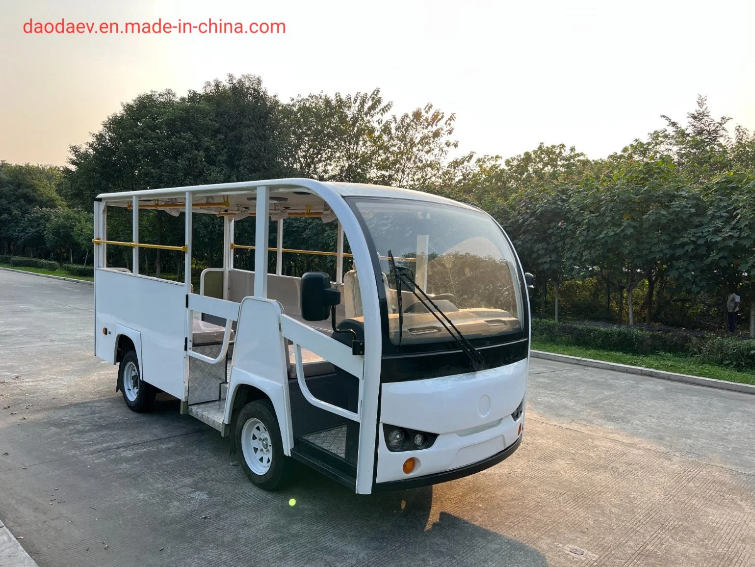 pour les Philippines 450 km Longue Autonomie 153,6V620ah 95,2 kWh Batterie Lithium LFP 15 kW Moteur Super Charge 15 Places Bus de Visite Électrique Mini Bus Fb15