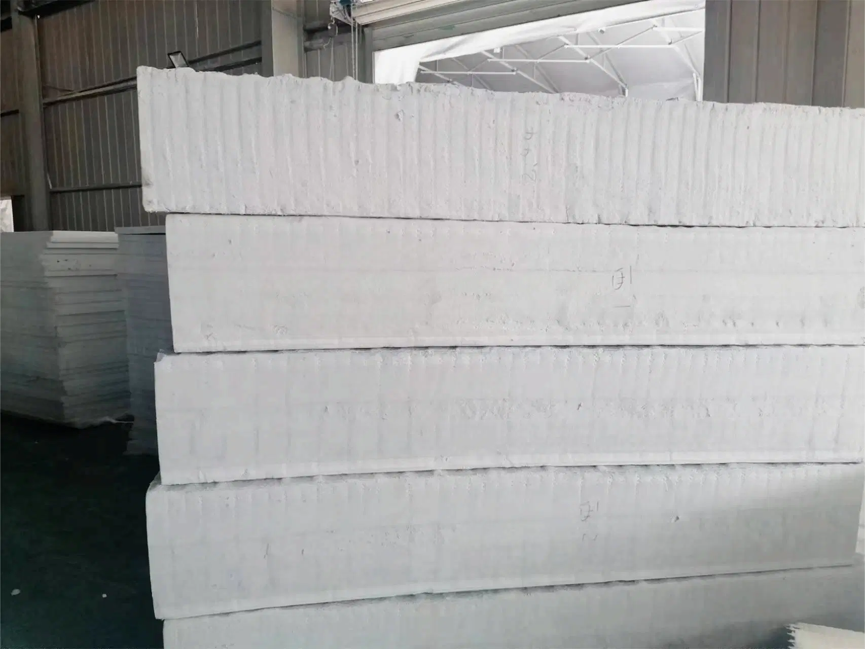 Melamine Foam Heat Insulation Sound Absorption Foam for High-Speed Rail Roof