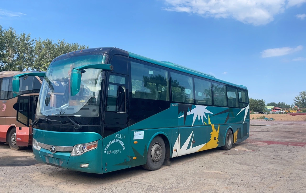 Yutong Bus Second Hand Bus for Sale in Africa Used Buses and Coaches, Model Zk6107, 35 Passenger Seaters