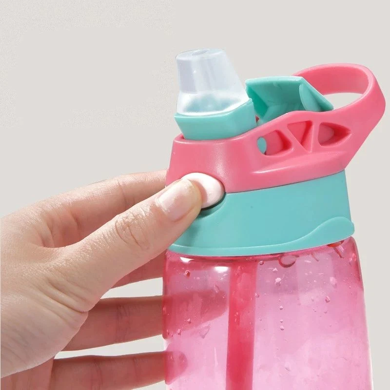 Kinder Wasser Sippy Cup Creative Cartoon Baby Fütterung Tassen mit Trinkhalme auslaufsichere Wasserflaschen Tragbare Kinder′ S Becher für den Außenbereich