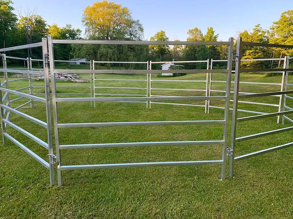 2023 Hot Sale Cattle Horse Round Pen Livestock Corral Fence Panels and Goat Sheep Yard Gate with Best Price