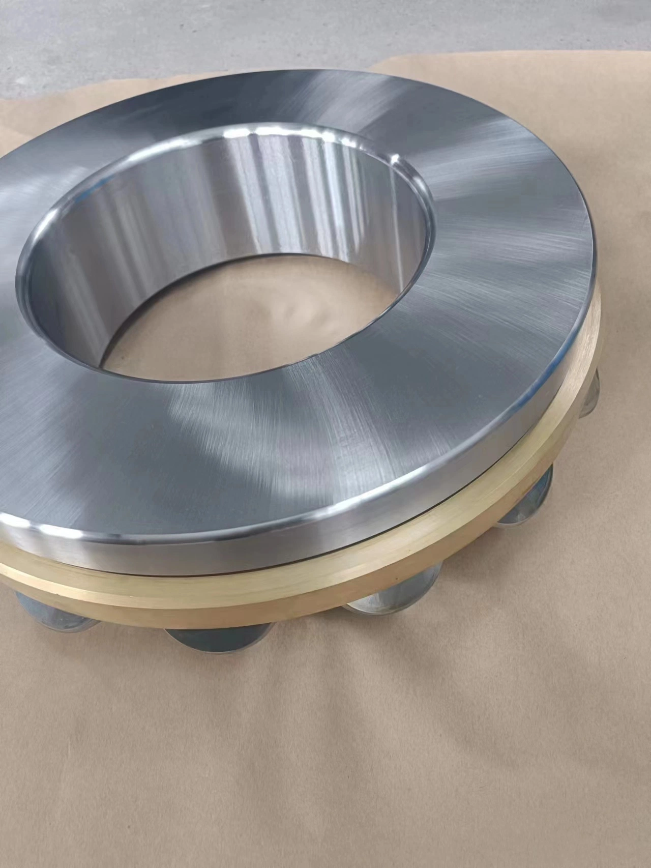 Super Polished P6 P4 29436 Heavy Load Spherical Roller Bearing for Crushing Machine Parts, Mining Machine, Agricultural Machine