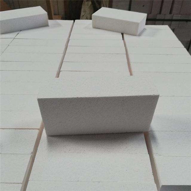 Price 88% 99% Al2O3 Material Hot White High Insulation Firebrick Alumina Bubble Brick