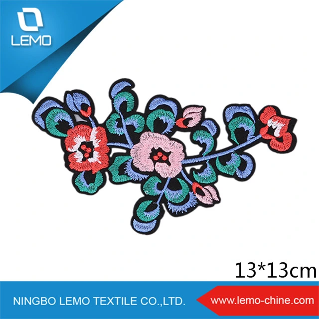 DIY Flower Design Iron on Embroidery Patch for Garment Decoration