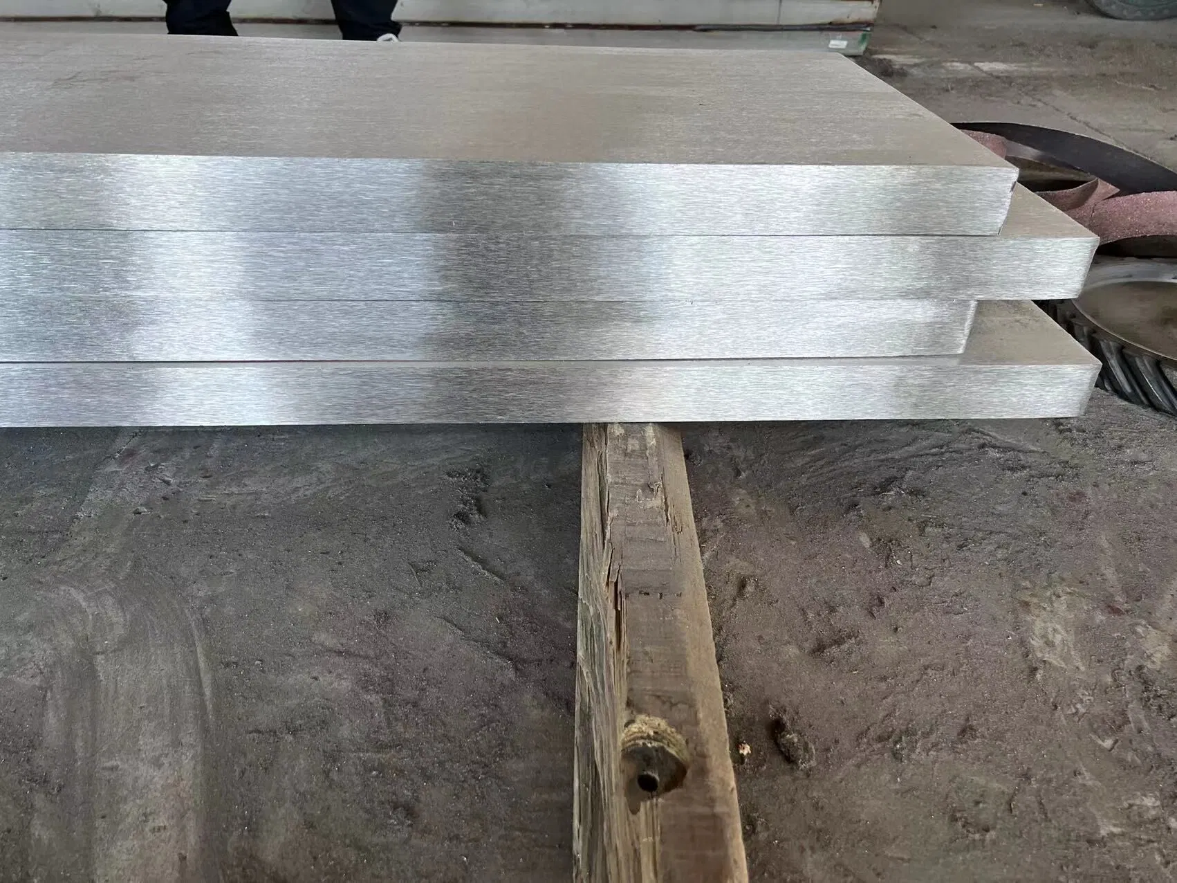 Incoloy 925-Uns N09925 B805 Bar, Wire Rod B637 Bar and Forging B872 Plate, Sheet and Strip Incoloy