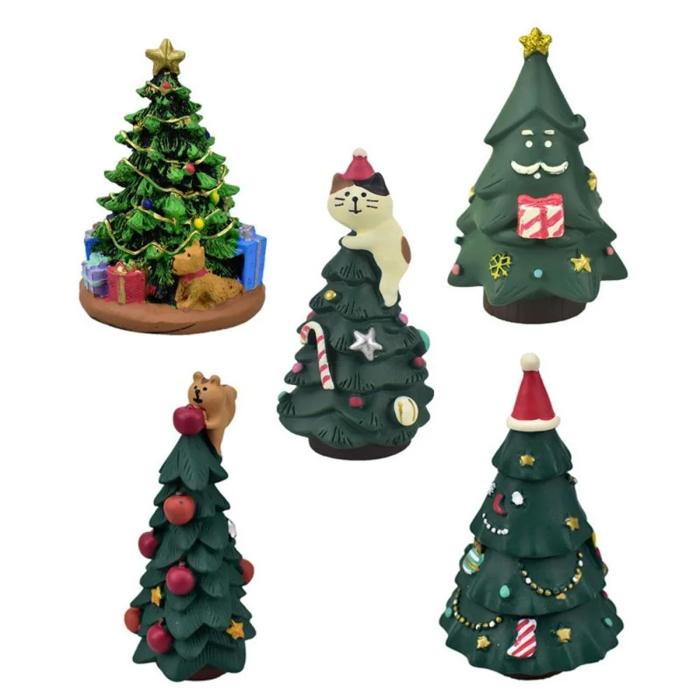 New Mini Christmas Tree Climbing Cat Christmas Decoration Creative Miniature Scene with Resin Ornament Wyz19910