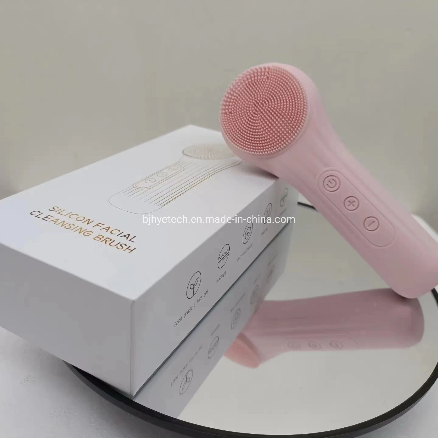 Home Facial Gadgets Silicone Brush EMS Microcurrent Mini Vibrating Facial Massager Waterproof Ipx7 Skin Care Cleaning Heat Massager