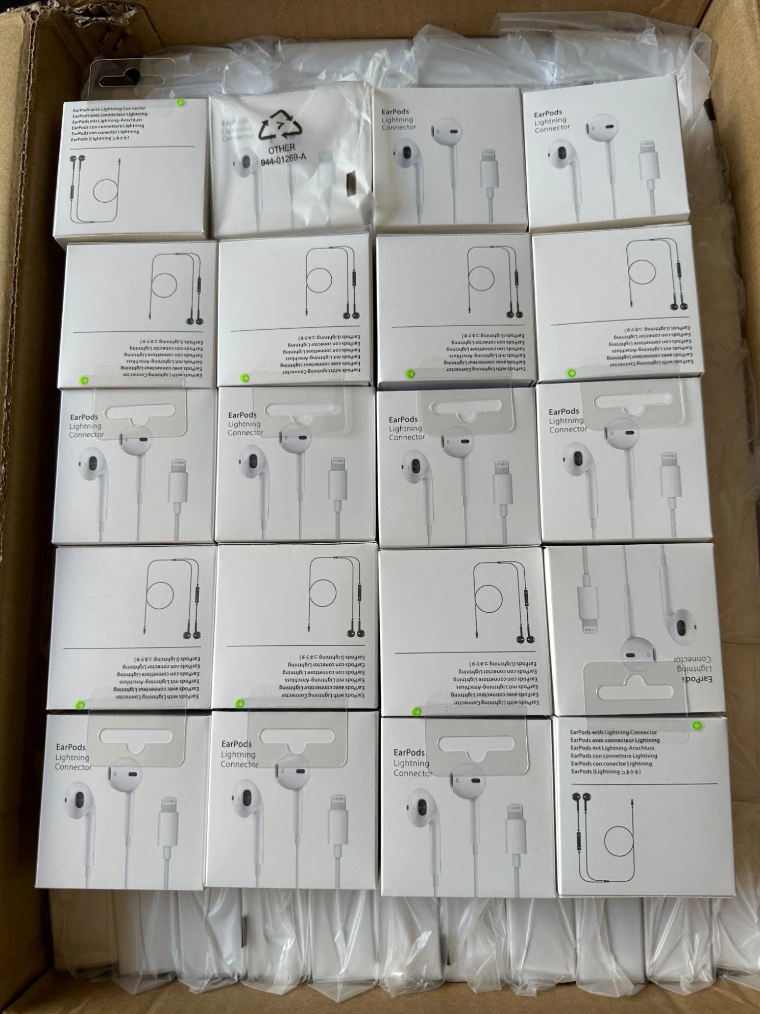 High quality/High cost performance Lighting Earphones Headphones in Ear for iPhone 15 Mobile Phone Accessories