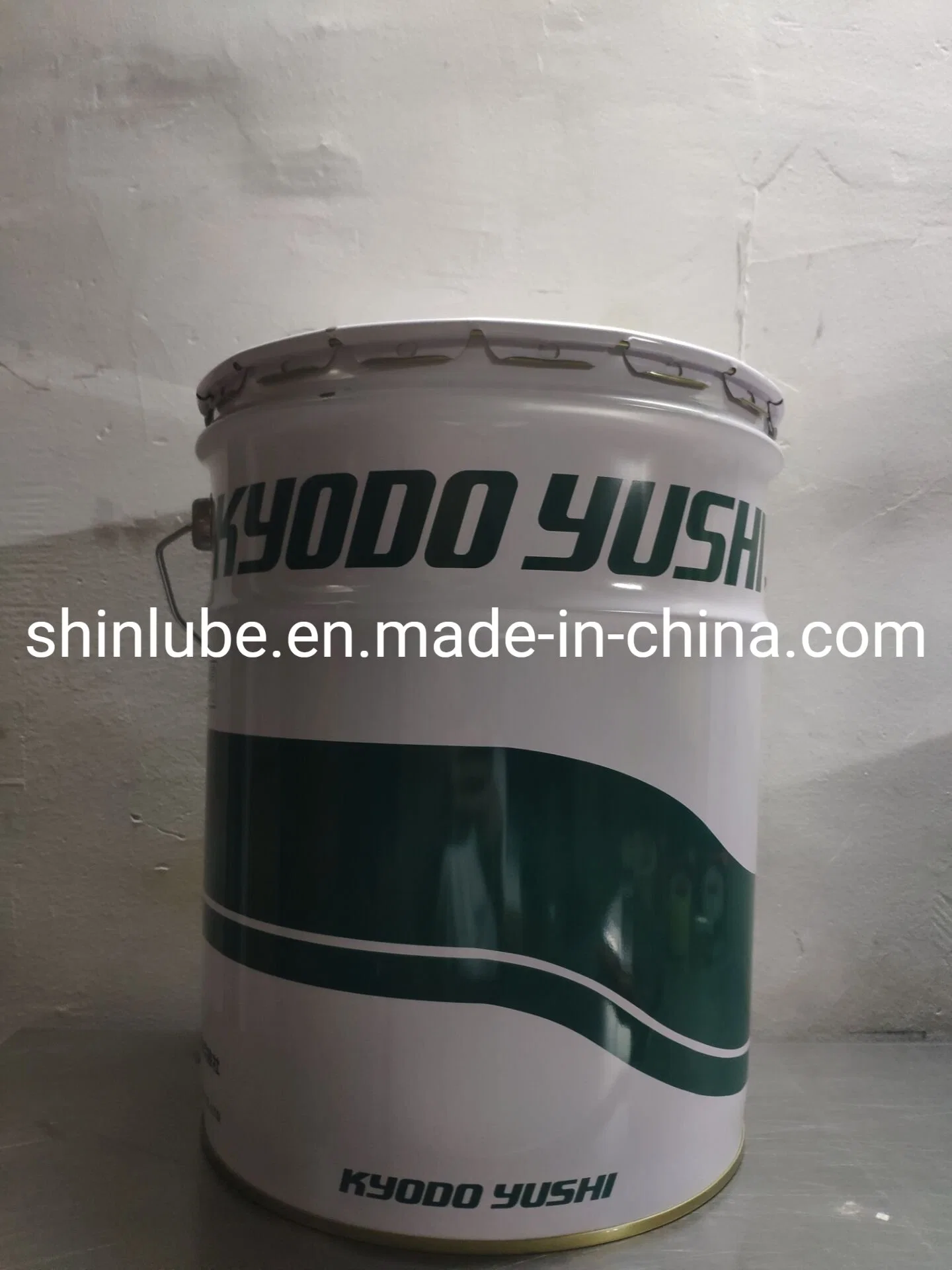 Kyodo Yushi extiende la vida de lubricación Raremax Super N 16 Kg Grasa